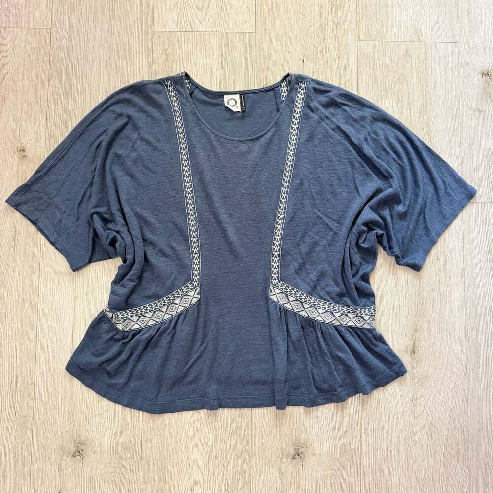 Akemi + Kin Blouse Size XS Blue
